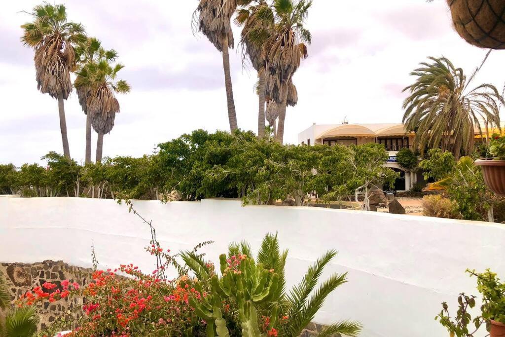 Modern & Spacious Studio Isla, Puerto Del Carmen Тиас Экстерьер фото