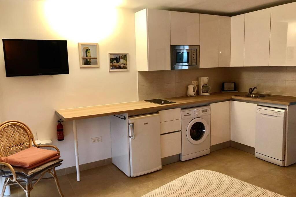 Modern & Spacious Studio Isla, Puerto Del Carmen Тиас Экстерьер фото