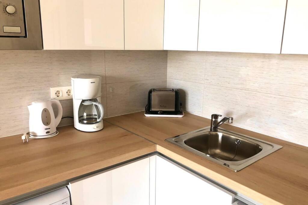 Modern & Spacious Studio Isla, Puerto Del Carmen Тиас Экстерьер фото